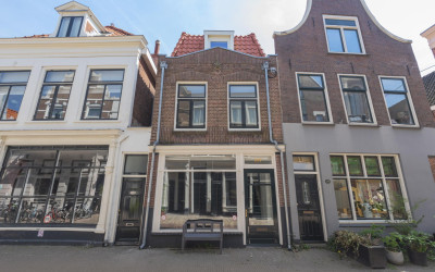 Kleine Hout. 107-A