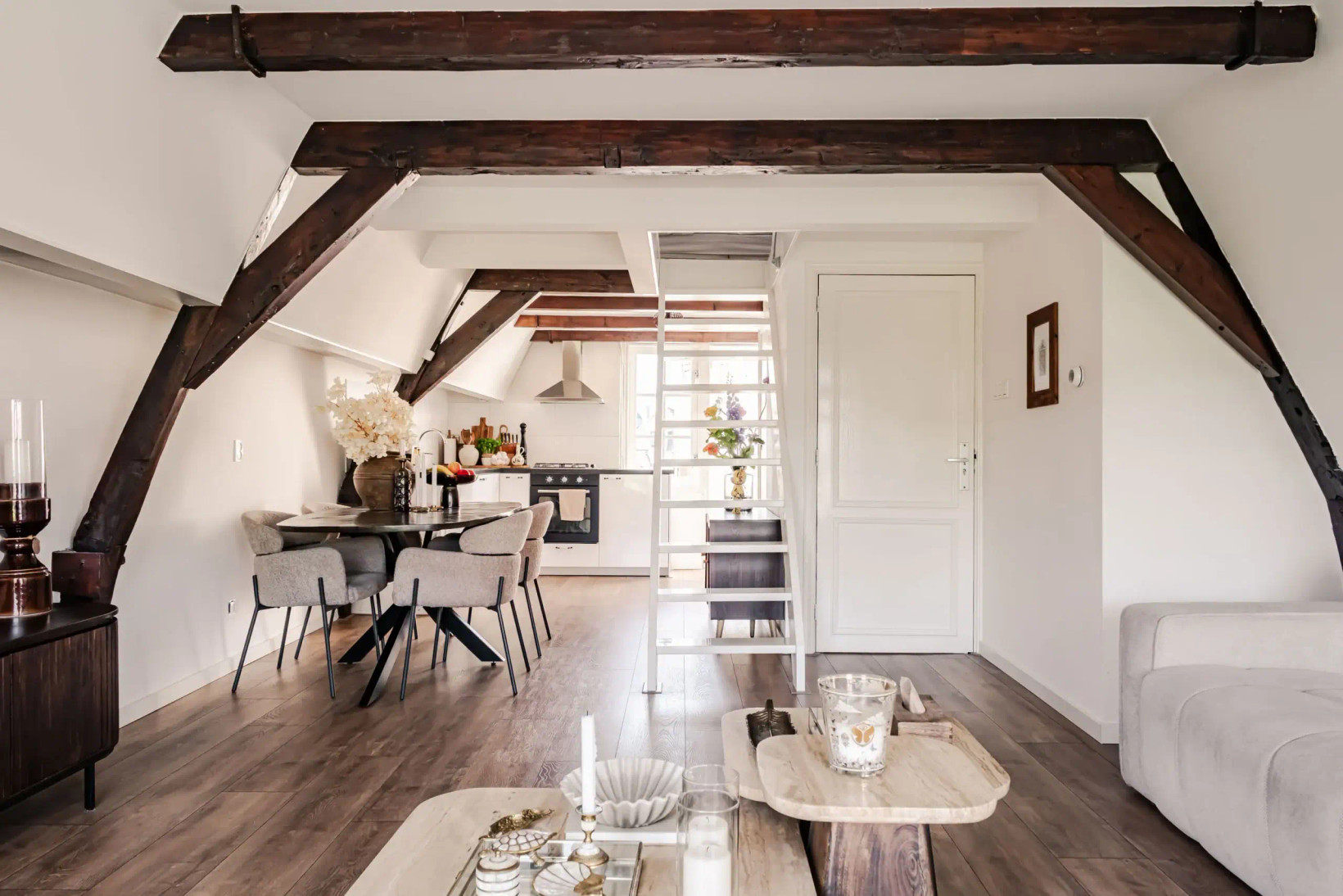 Appartement te koop: Nassaulaan 33B, Haarlem