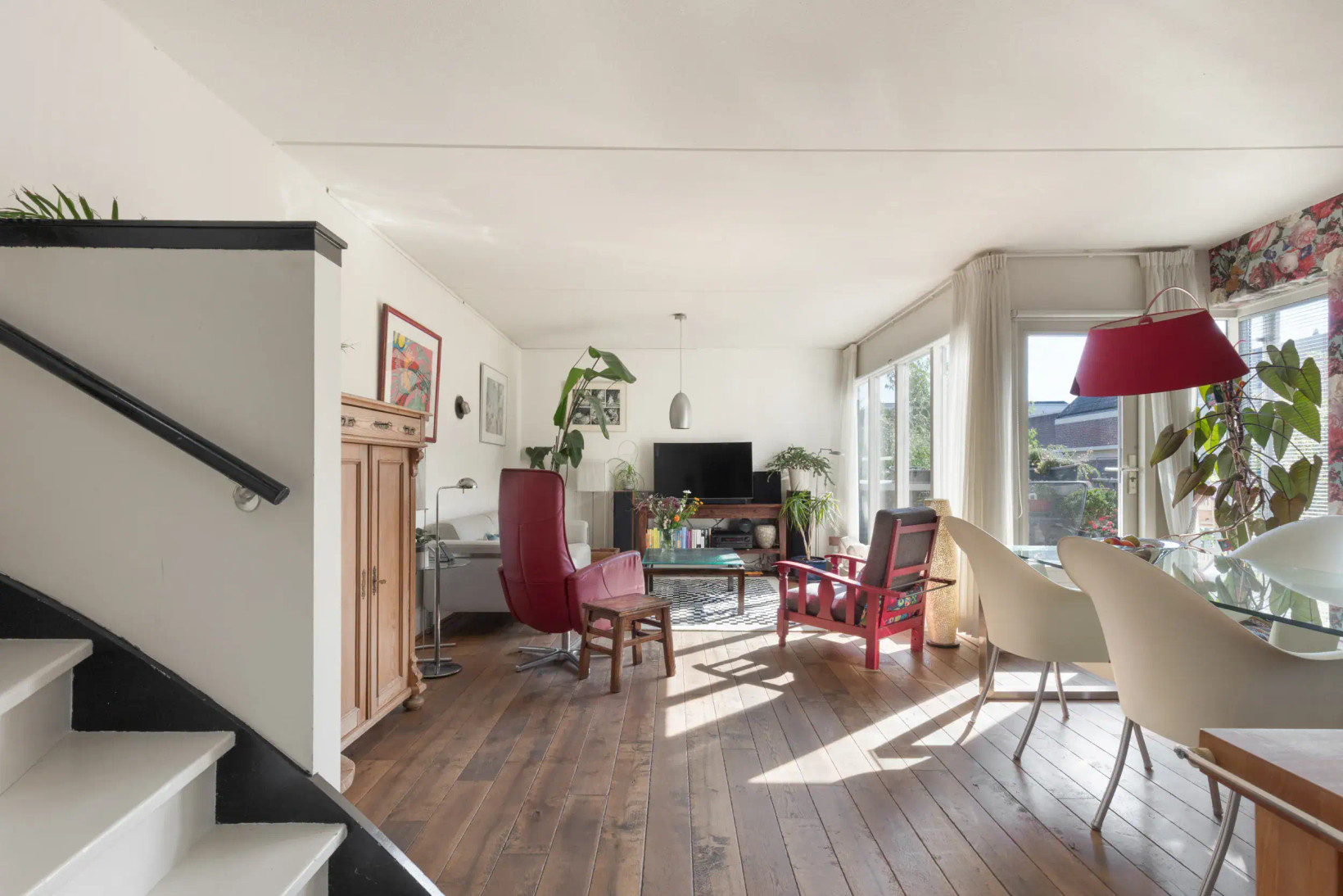 Tussenwoning te koop: Doelenplein 10, Haarlem