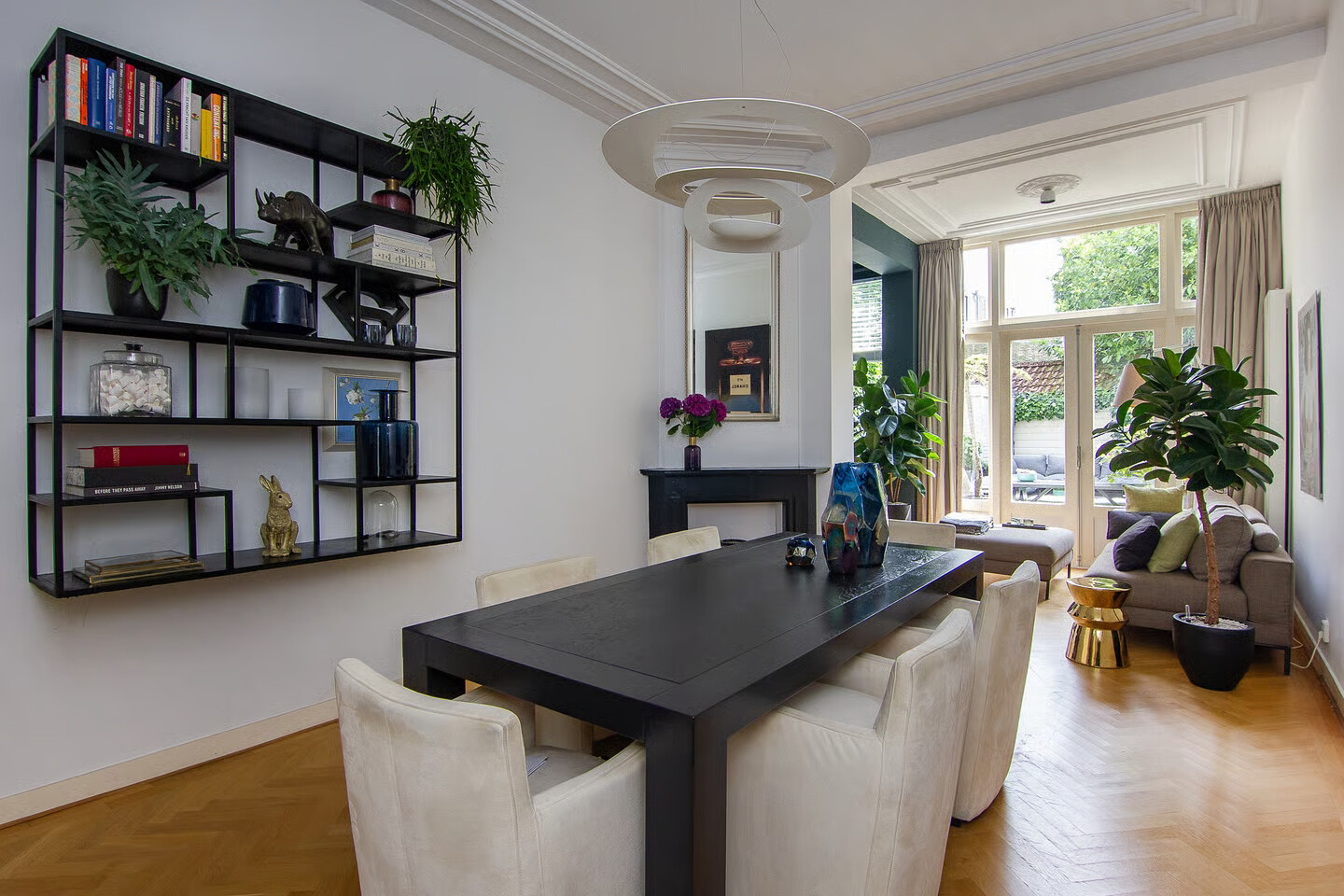 Tussenwoning te koop: Koninginneweg 93, Haarlem