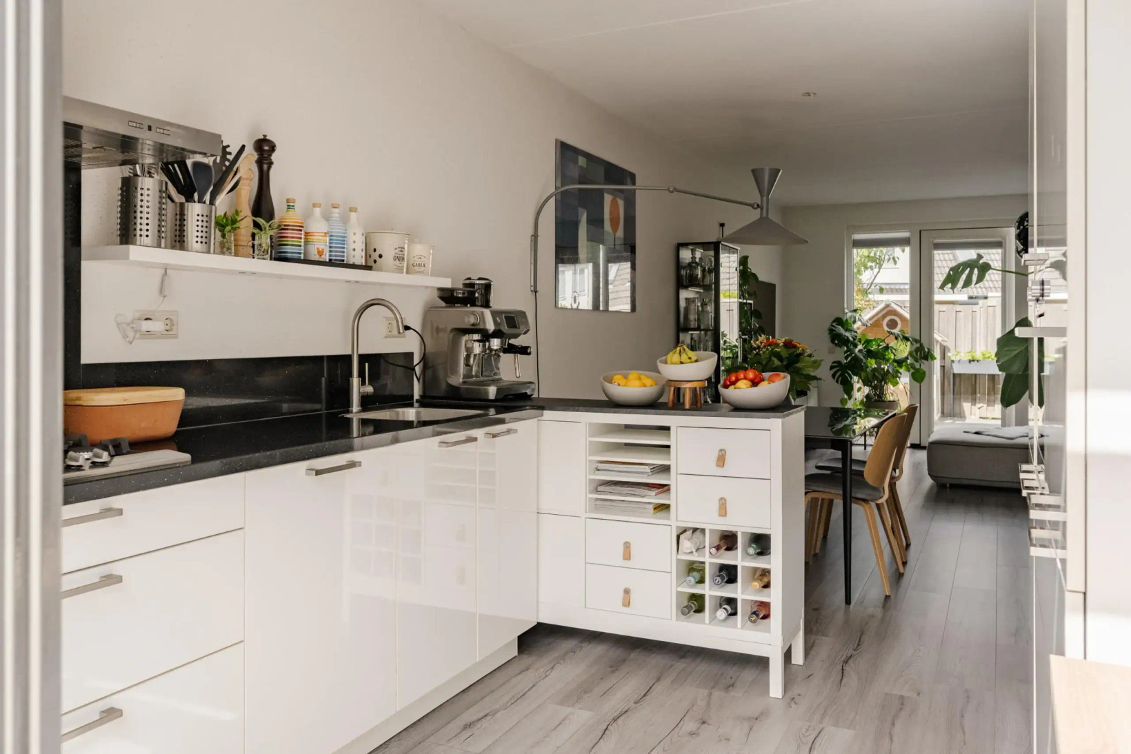 Tussenwoning te koop: Prinses Amaliaplaats 4, Haarlem