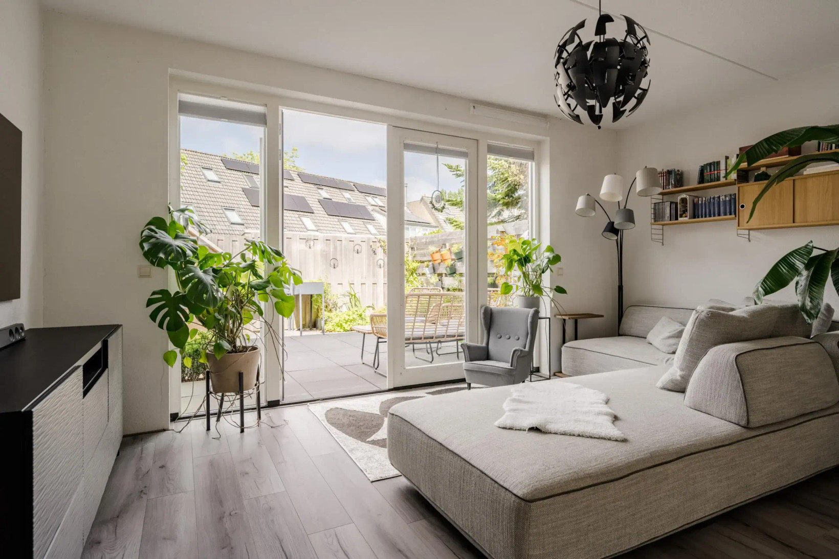 Tussenwoning te koop: Prinses Amaliaplaats 4, Haarlem
