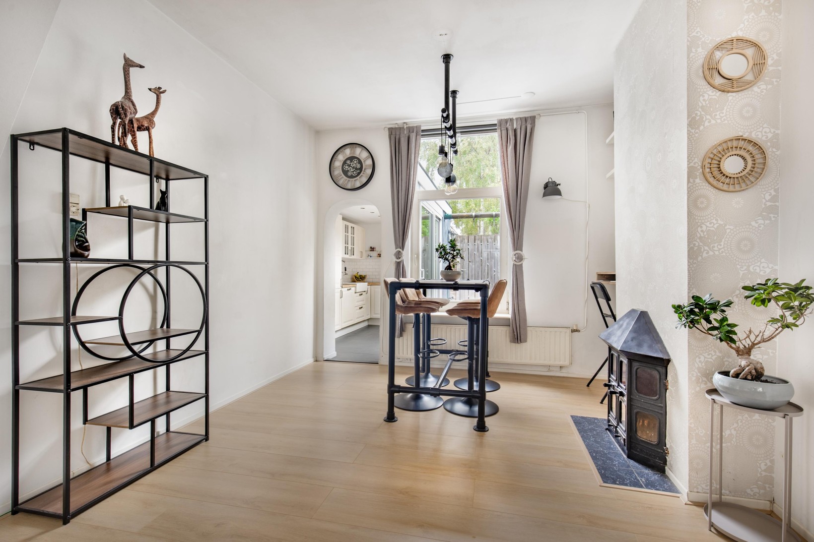Tussenwoning te koop: Kamperzijstraat 5, Haarlem