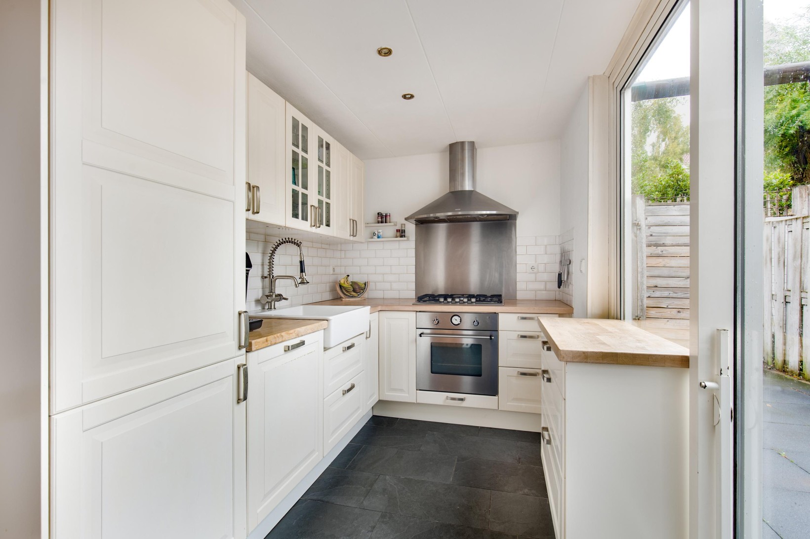 Tussenwoning te koop: Kamperzijstraat 5, Haarlem