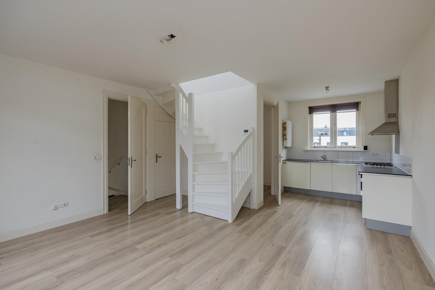 Appartement te koop: De Clercqstraat 85A, Haarlem