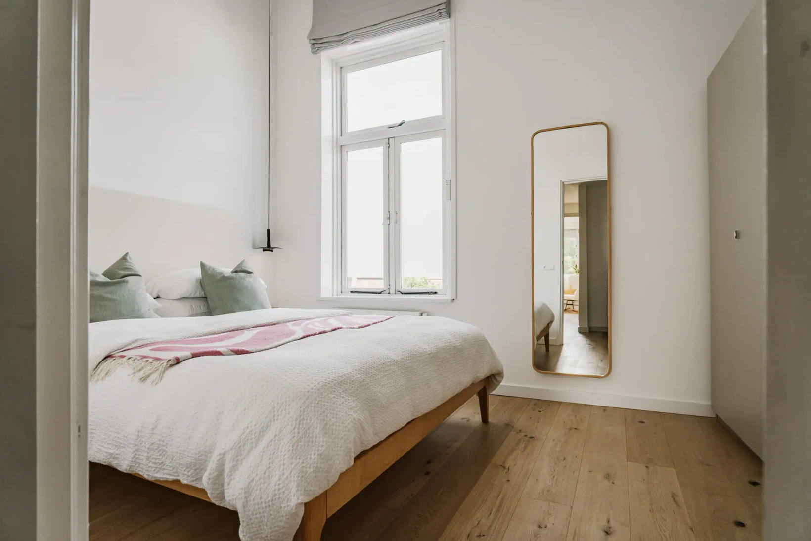 Tussenwoning te koop: Brouwersstraat 68, Haarlem