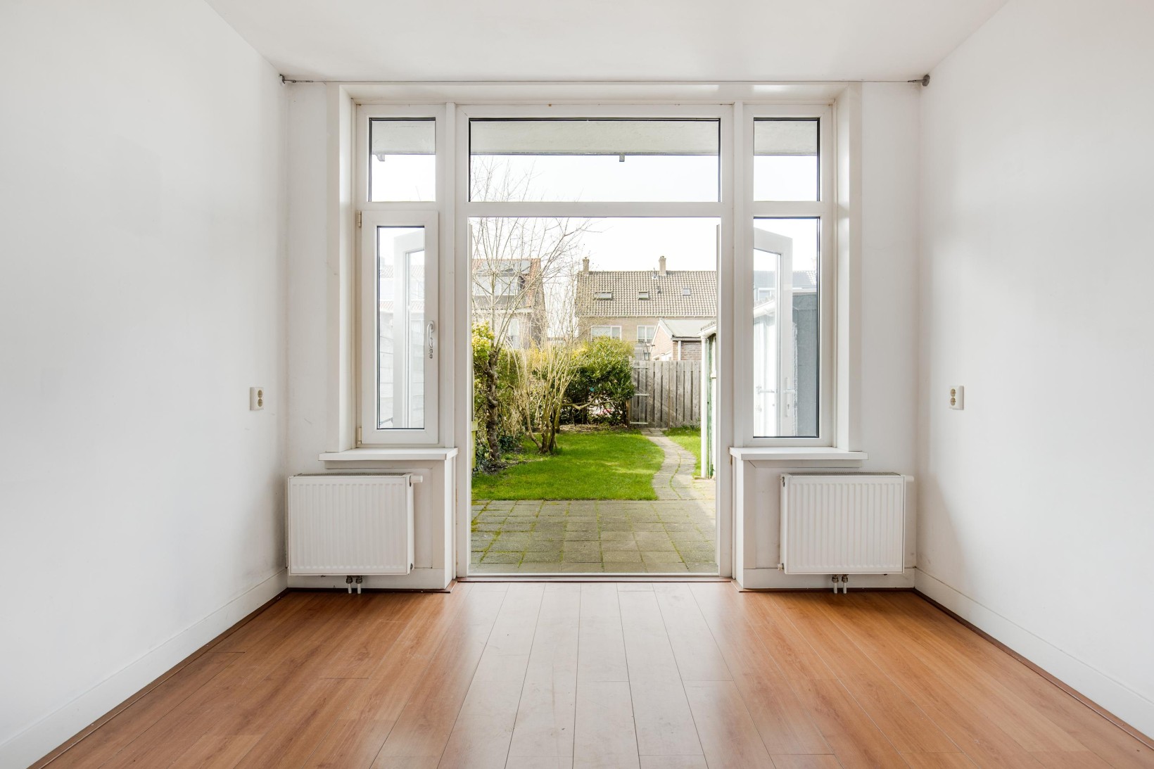 Tussenwoning te koop: Professor Van der Waalsstraat 54, Haarlem