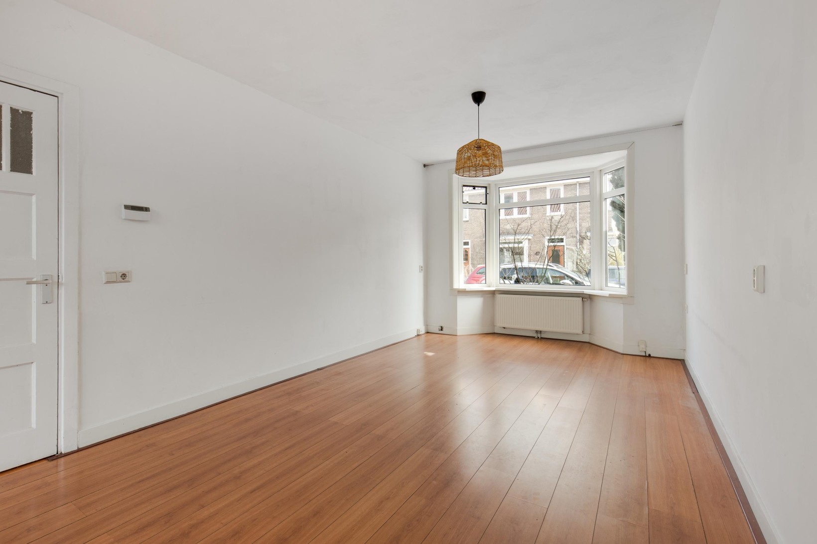 Tussenwoning te koop: Professor Van der Waalsstraat 54, Haarlem