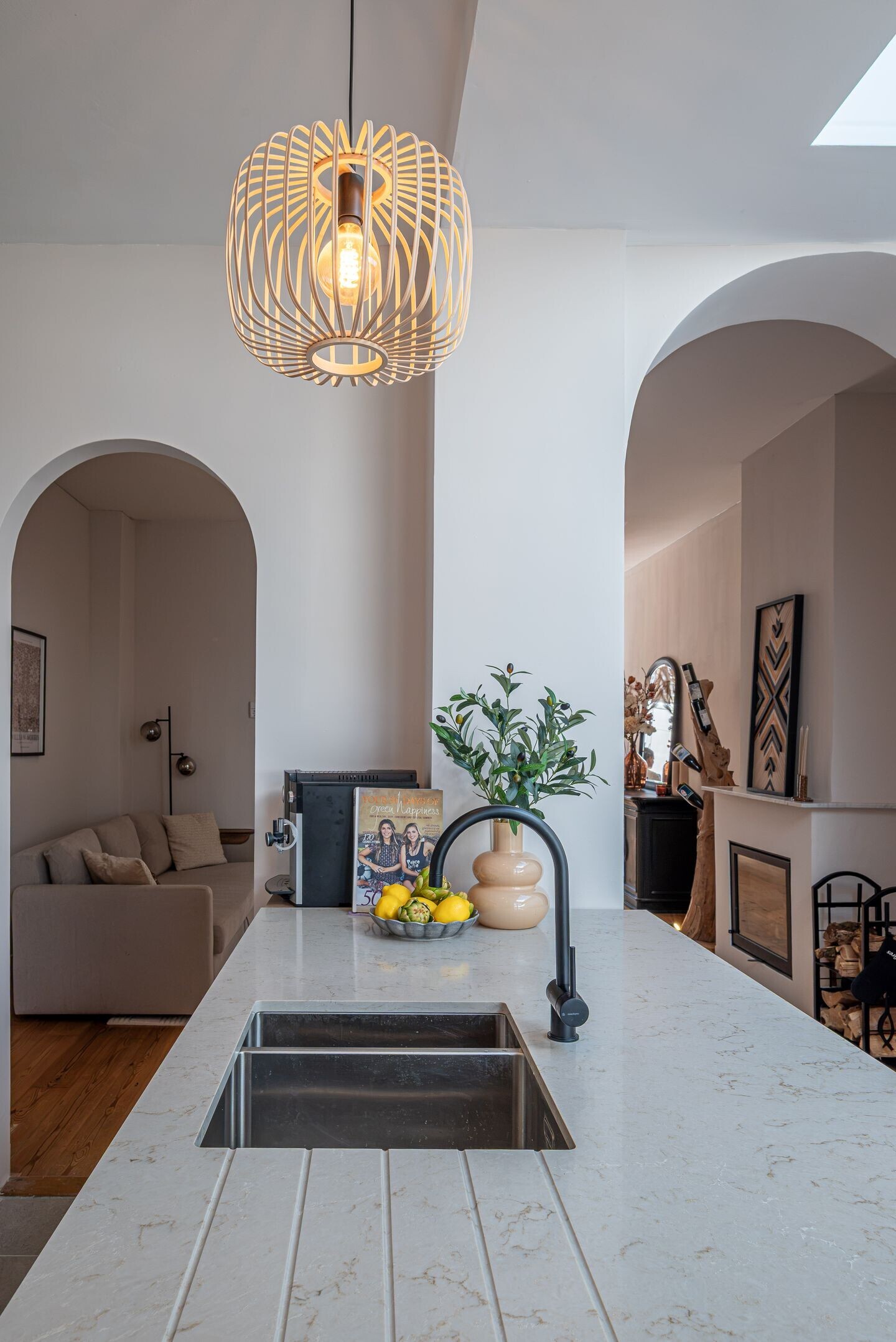 Tussenwoning te koop: Edisonstraat 16, Haarlem