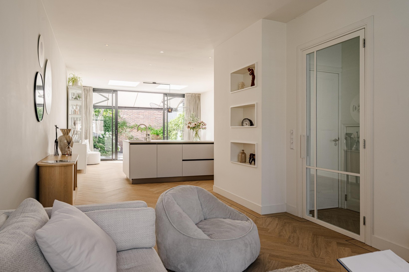 Tussenwoning te koop: Teslastraat 53, Haarlem