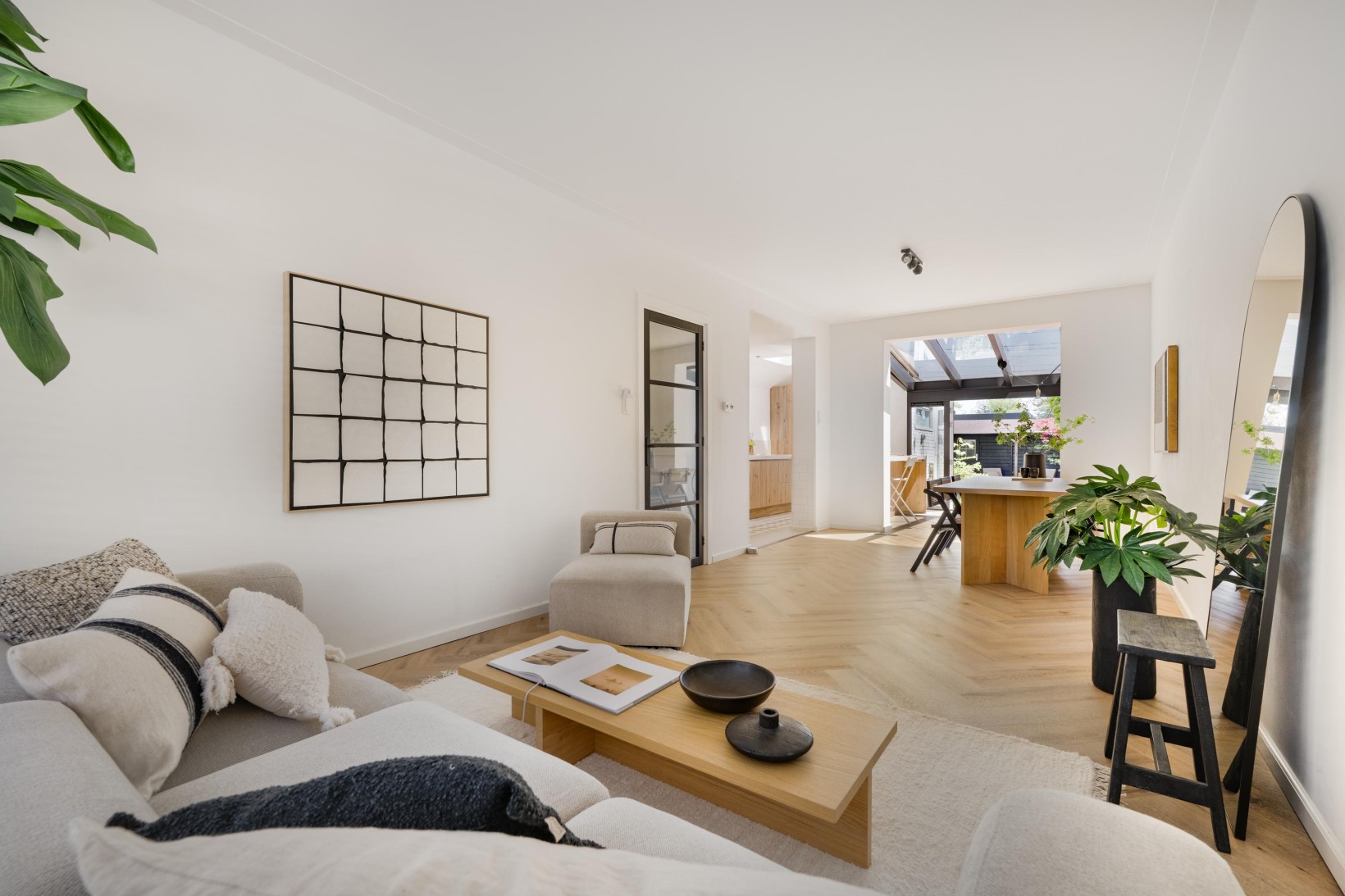 Tussenwoning te koop: Van 't Hoffstraat 4, Haarlem