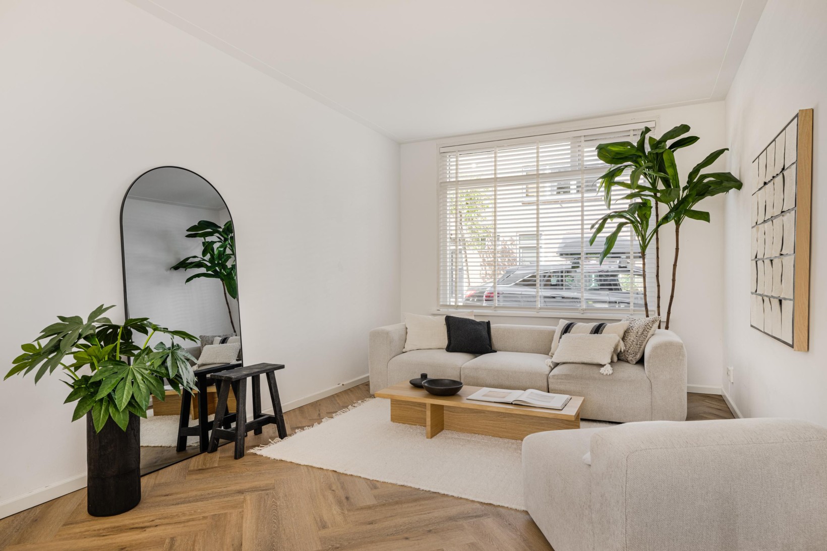 Tussenwoning te koop: Van 't Hoffstraat 4, Haarlem