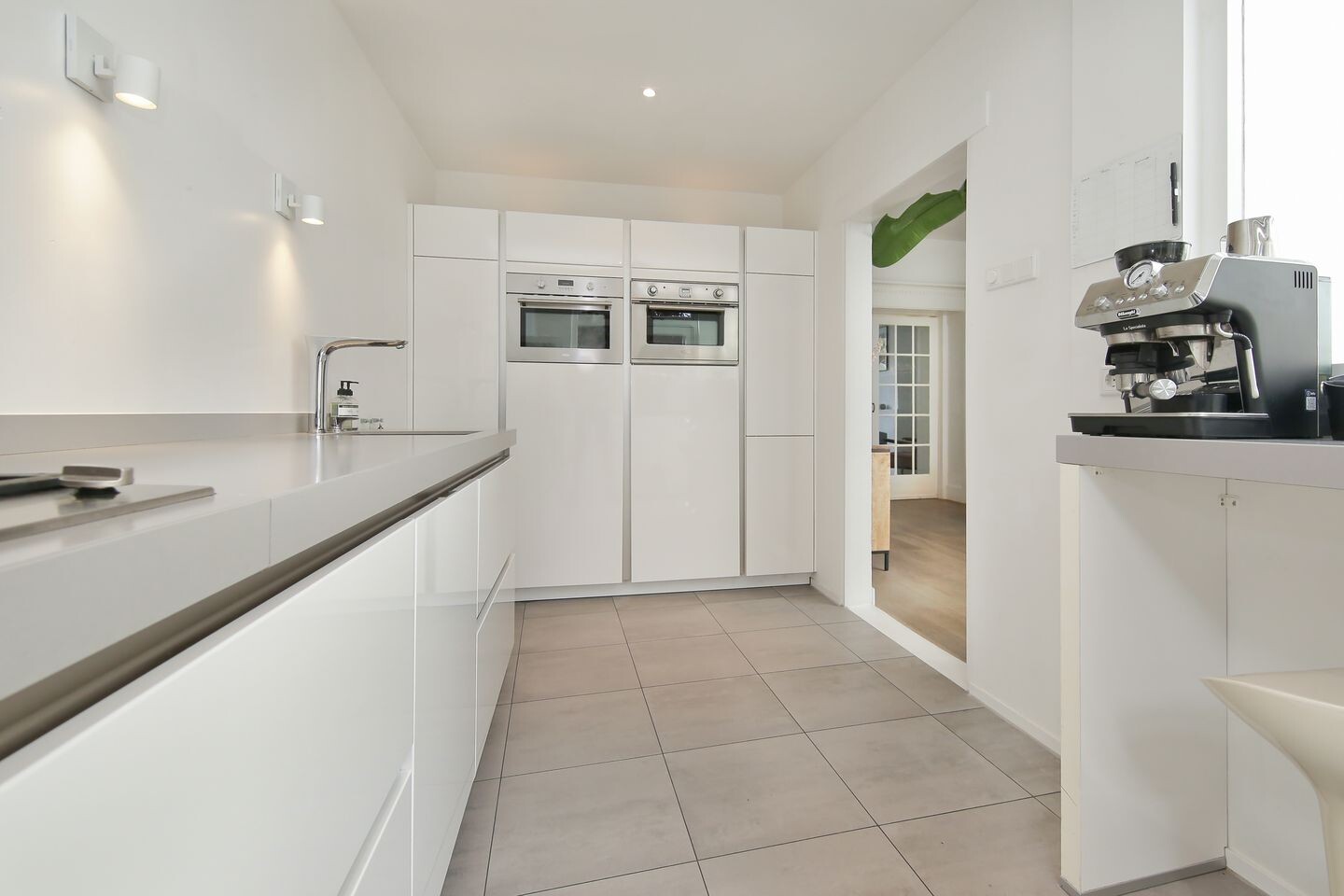 Tussenwoning te koop: Julianalaan 291, Haarlem