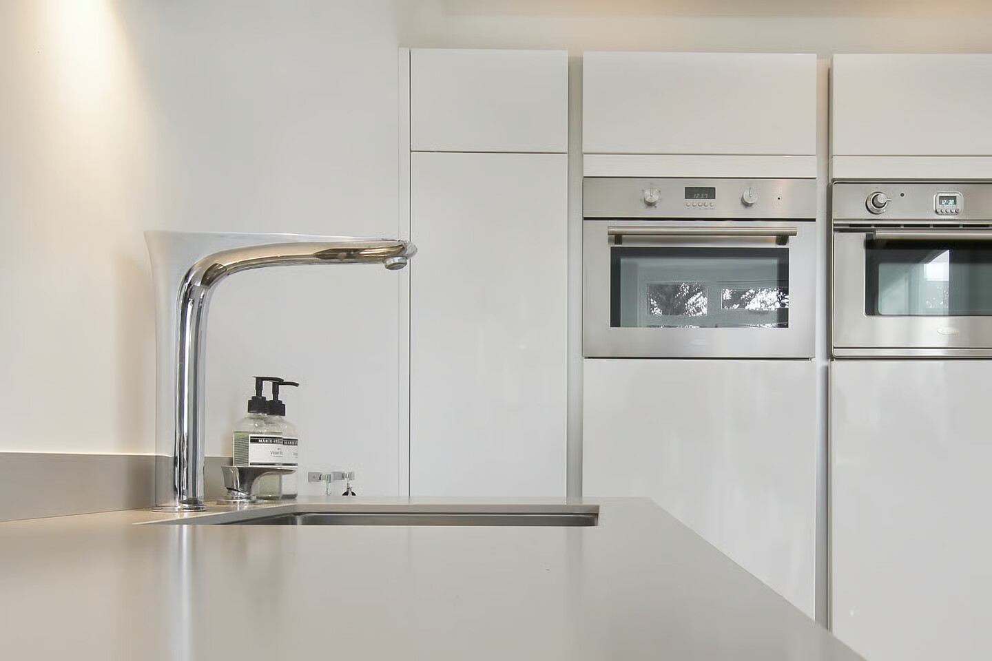 Tussenwoning te koop: Julianalaan 291, Haarlem