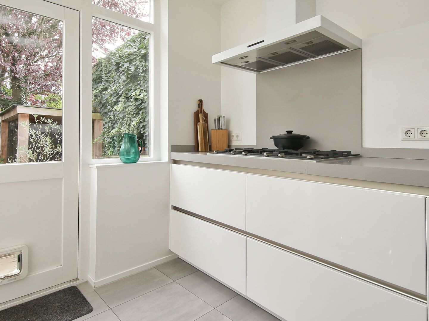 Tussenwoning te koop: Julianalaan 291, Haarlem
