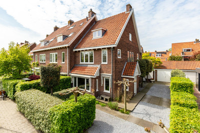 Parnassiaka. 18