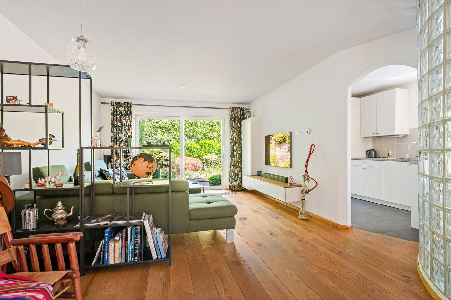 Tussenwoning te koop: Wegedoornweg 5, Haarlem