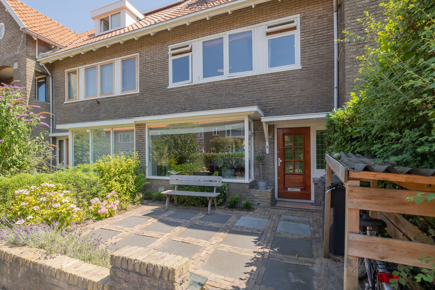 Tussenwoning te koop: Duindoornlaan 16, Haarlem