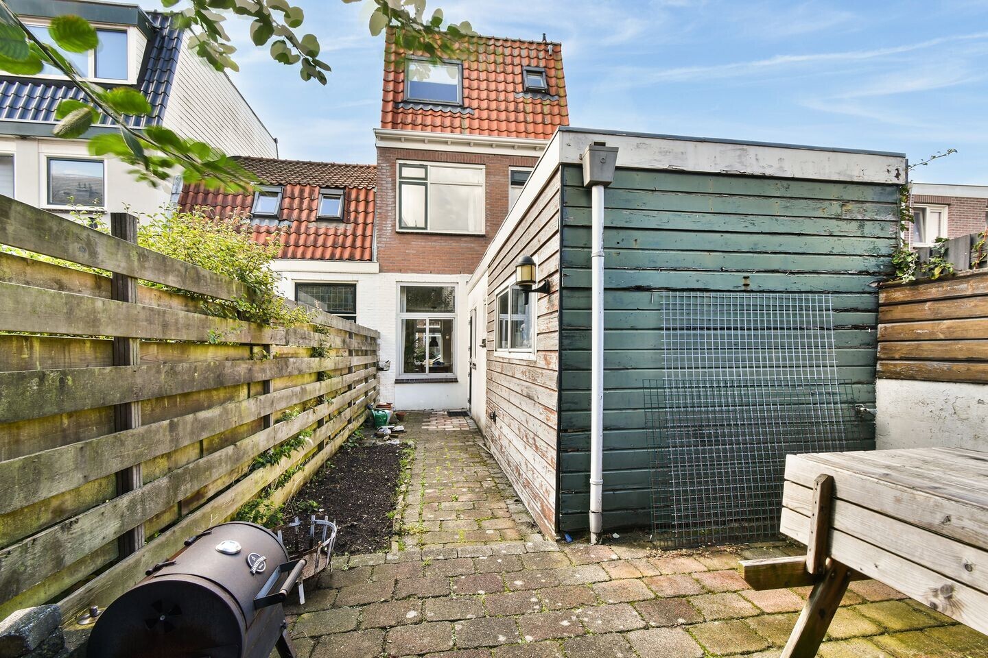 Tussenwoning te koop: Generaal Bothastraat 18, Haarlem