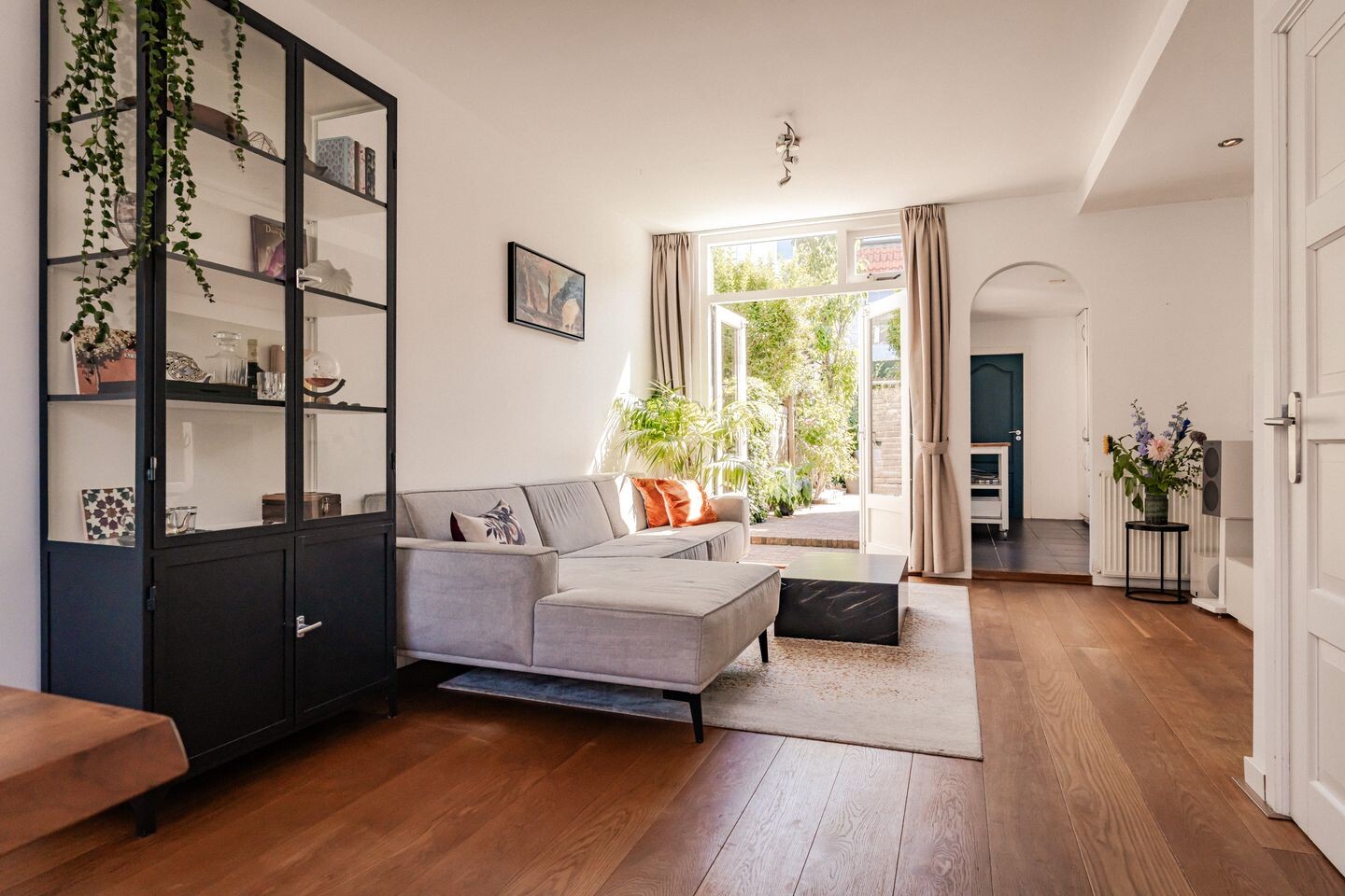 Tussenwoning te koop: Generaal Bothastraat 30, Haarlem
