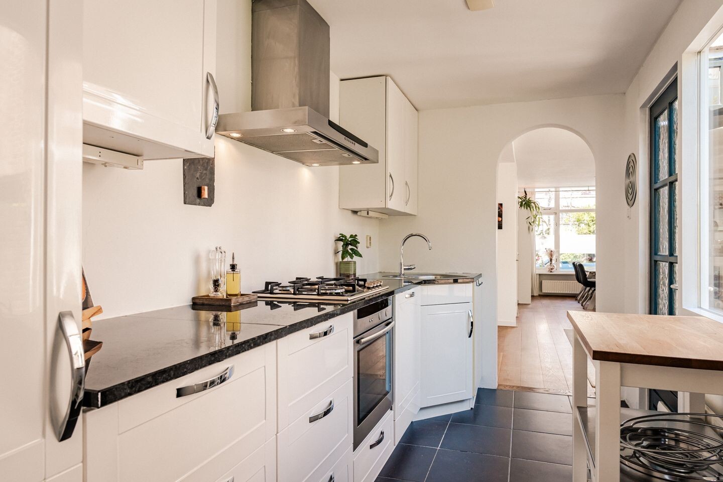 Tussenwoning te koop: Generaal Bothastraat 30, Haarlem
