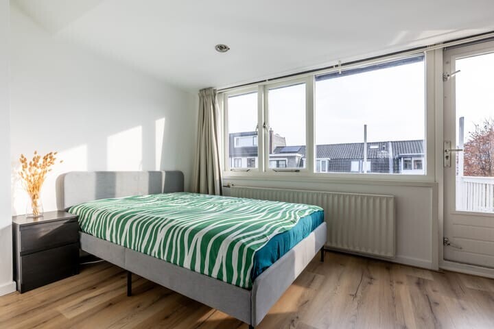 Tussenwoning te koop: Generaal Bothastraat 50, Haarlem