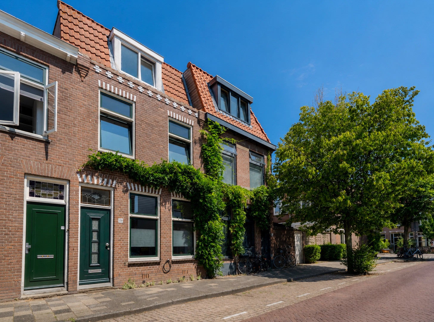Tussenwoning te koop: Kloosterstraat 129, Haarlem