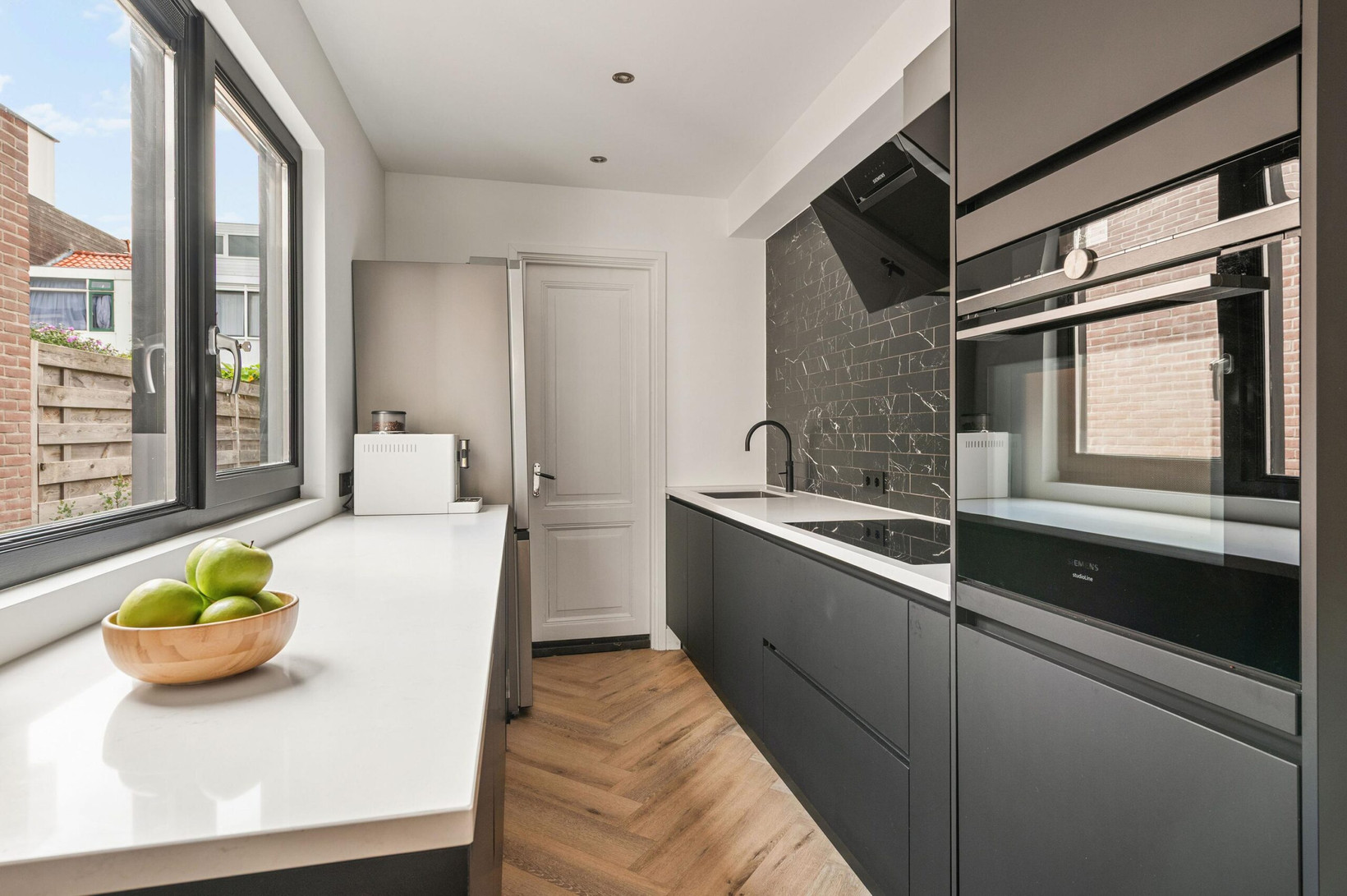 Tussenwoning te koop: Generaal De la Reijstraat 60, Haarlem