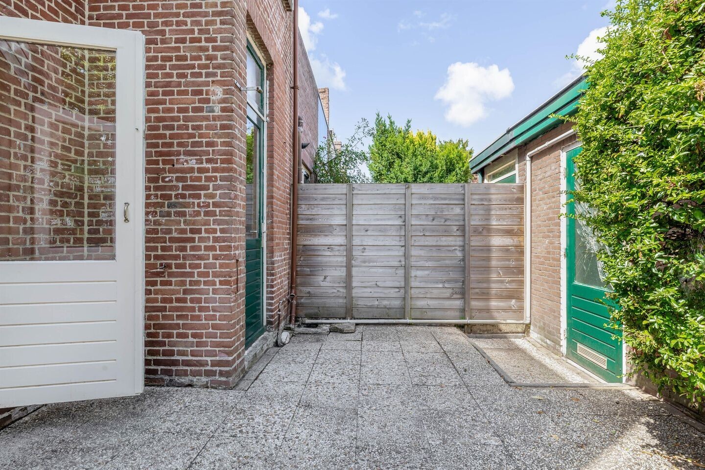 Hoekwoning te koop: Floresstraat 77, Haarlem