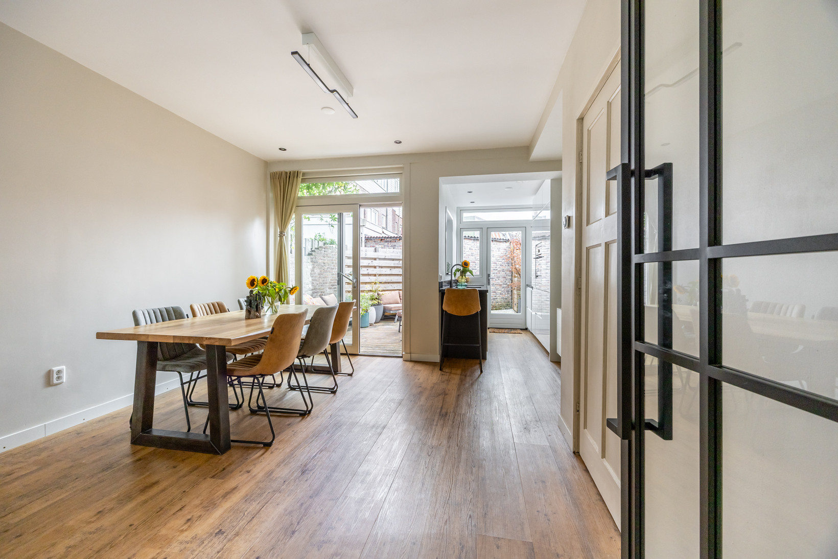 Tussenwoning te koop: Timorstraat 154, Haarlem