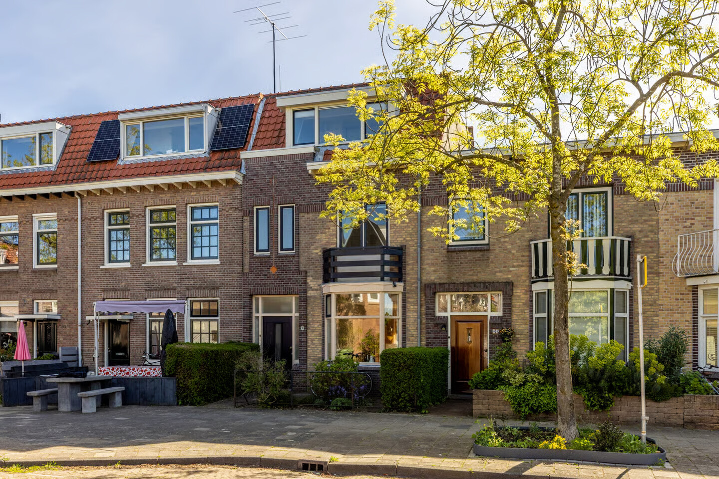 Tussenwoning te koop: Delistraat 90, Haarlem