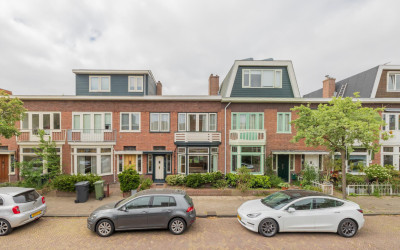 Deckerstraat 24