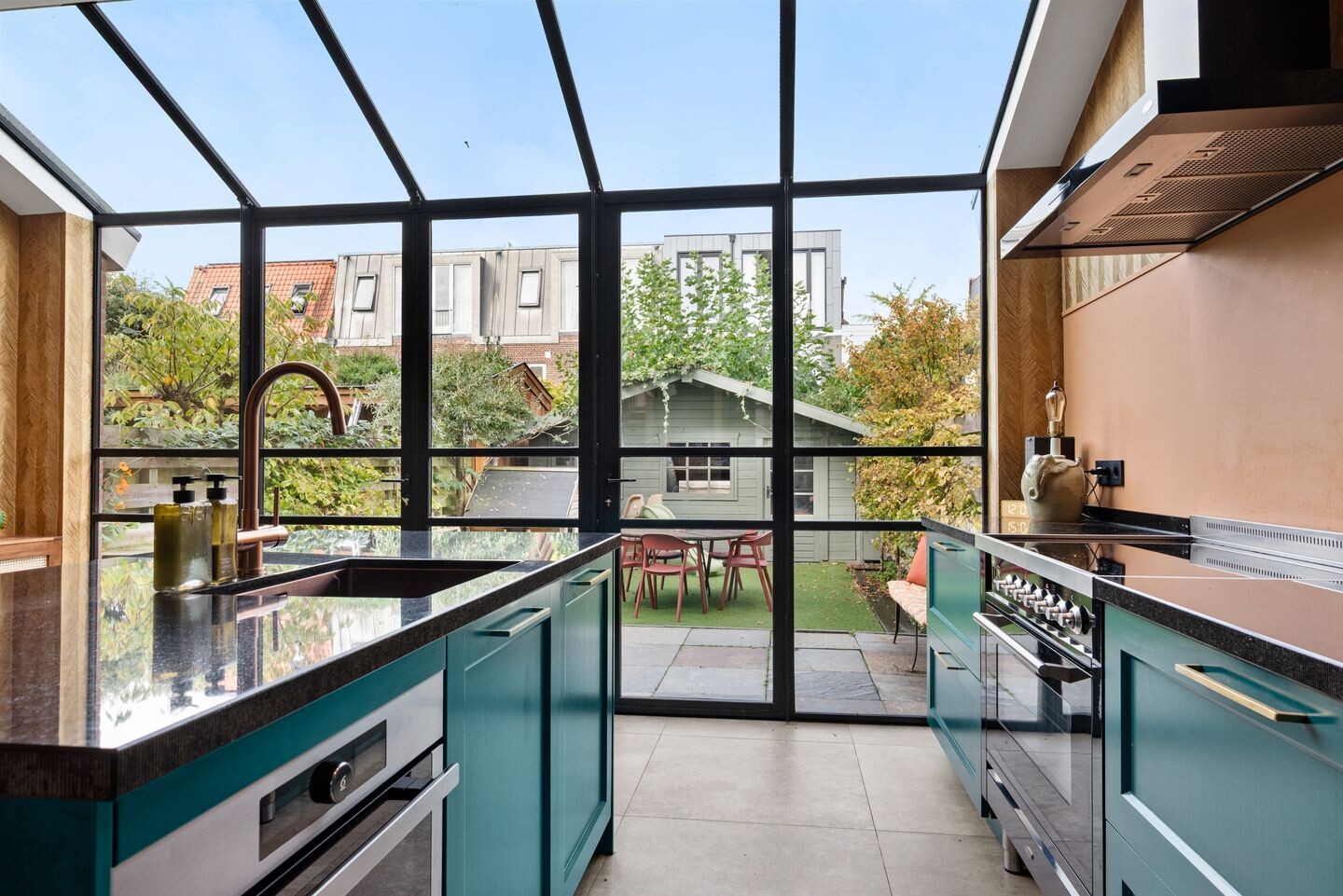 Tussenwoning te koop: Judith Leysterstraat 44, Haarlem