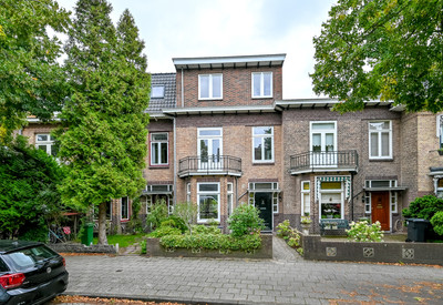 Middenweg 14