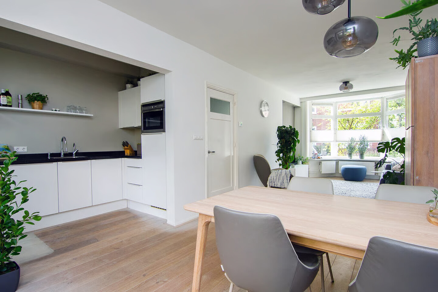 Tussenwoning te koop: Voorduinstraat 30, Haarlem