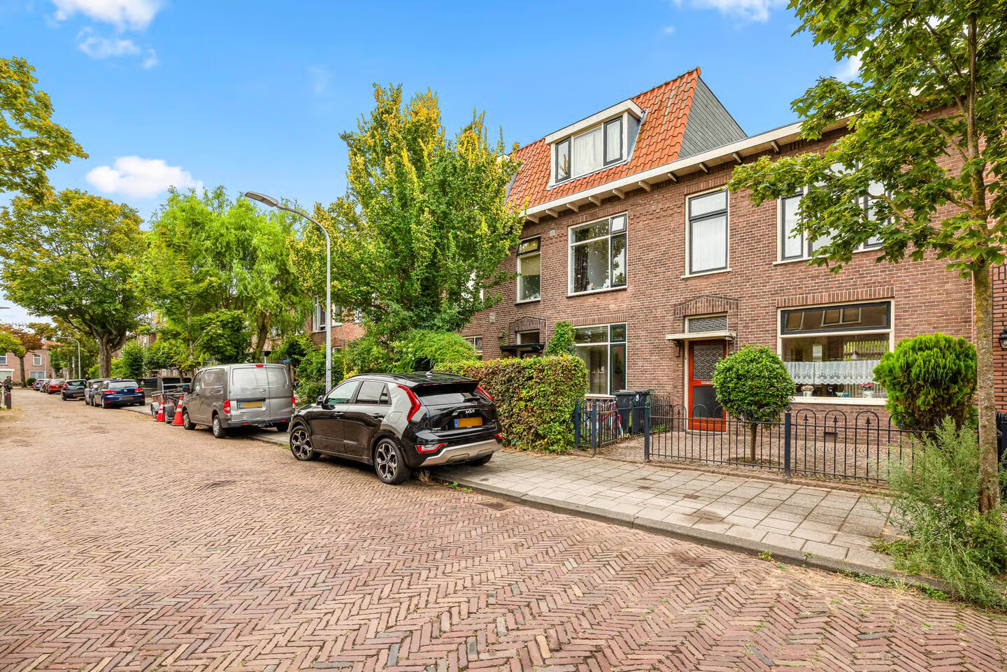 Tussenwoning te koop: Acaciastraat 51, Haarlem