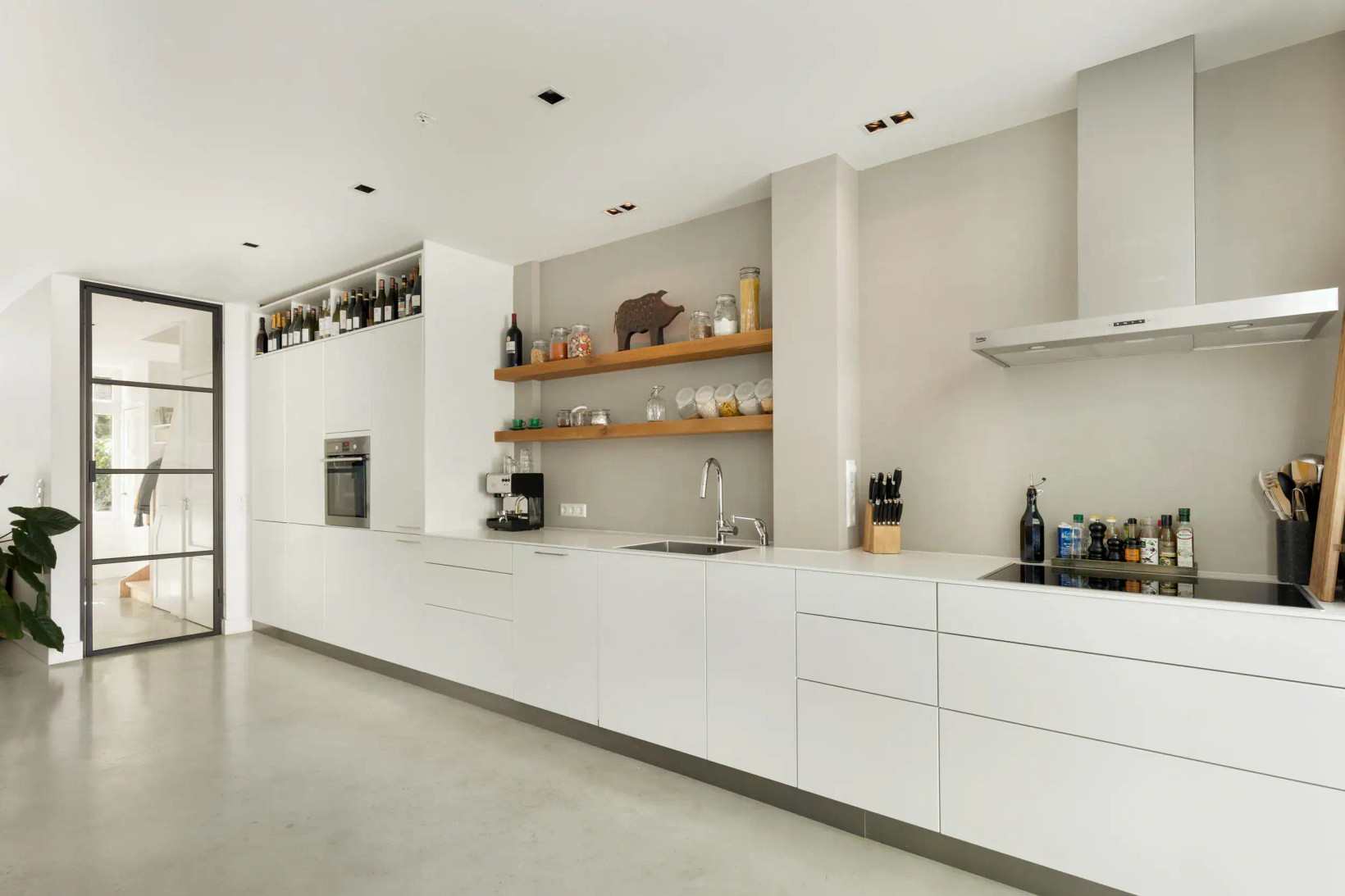 Tussenwoning te koop: Achterweg 14, Haarlem