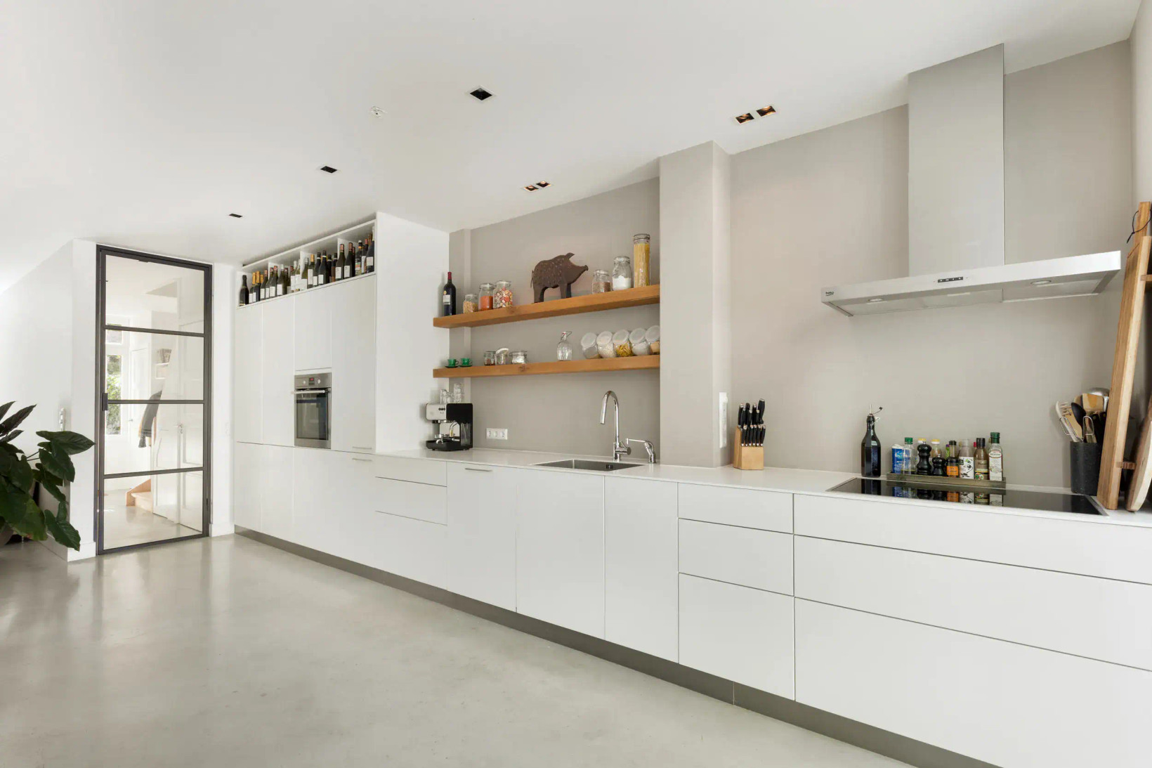 Tussenwoning te koop: Achterweg 14, Haarlem
