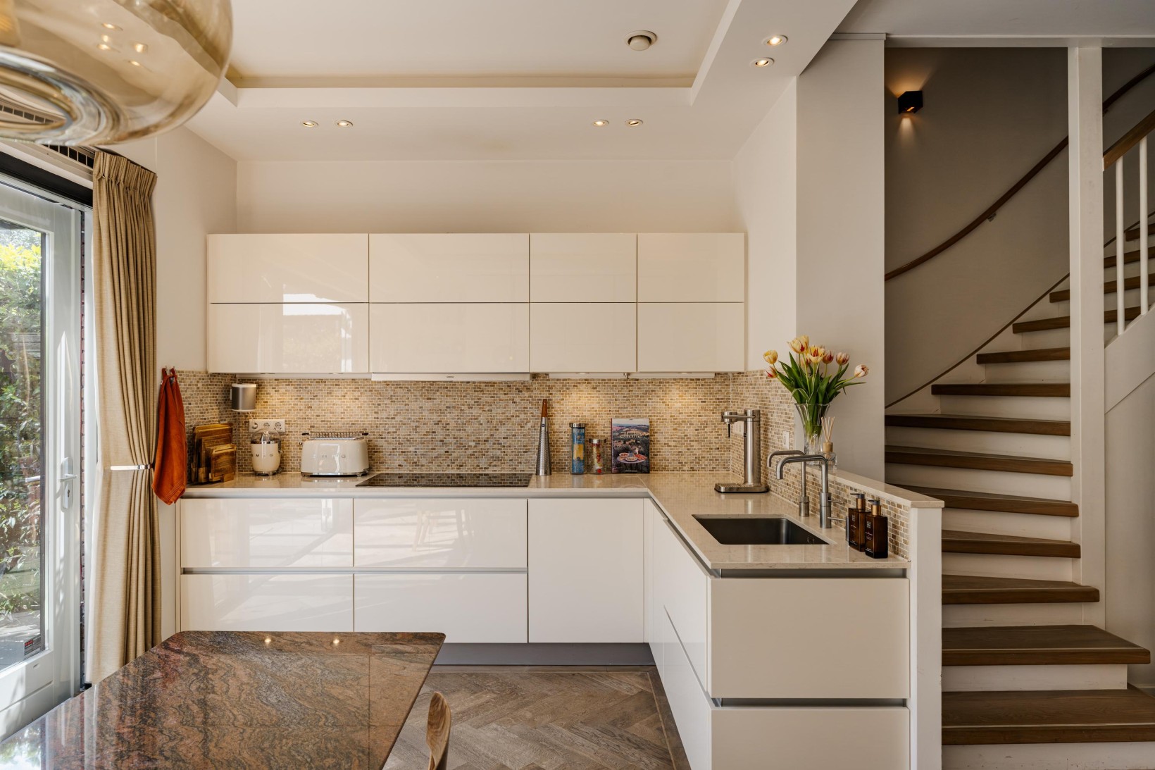 Hoekwoning te koop: Weissenbruchstraat 17, Haarlem