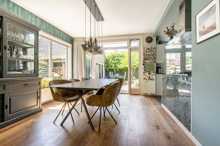 Hoekwoning te koop: Lodewijk van Deyssellaan 208, Haarlem