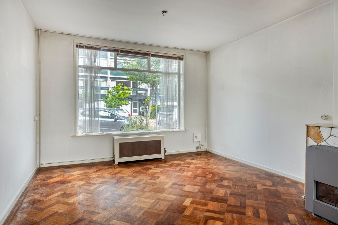 Tussenwoning te koop: Cornelis van der Lijnlaan 14, Haarlem
