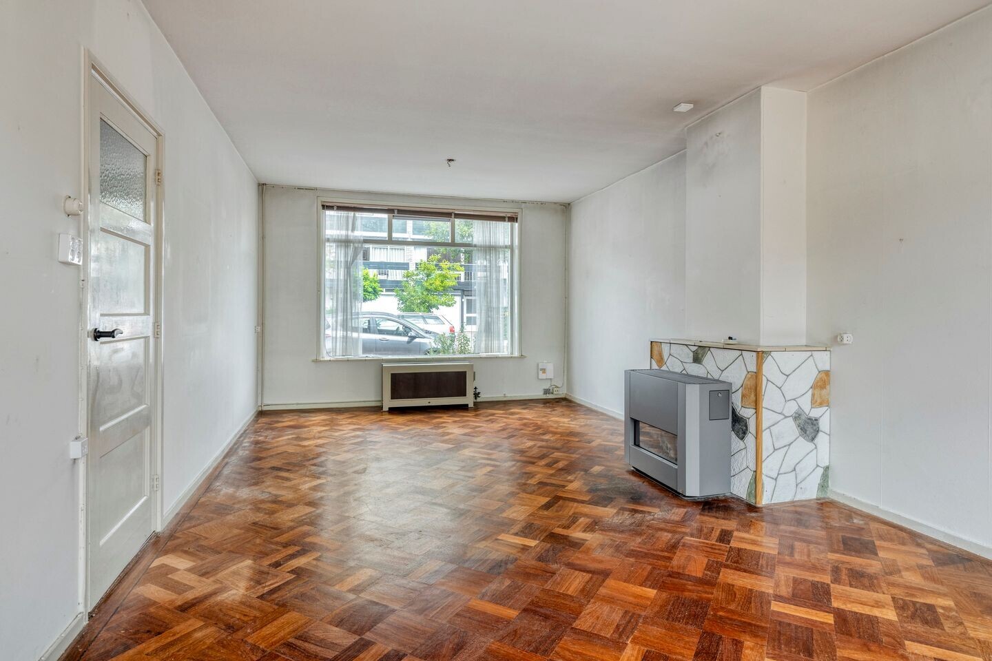 Tussenwoning te koop: Cornelis van der Lijnlaan 14, Haarlem