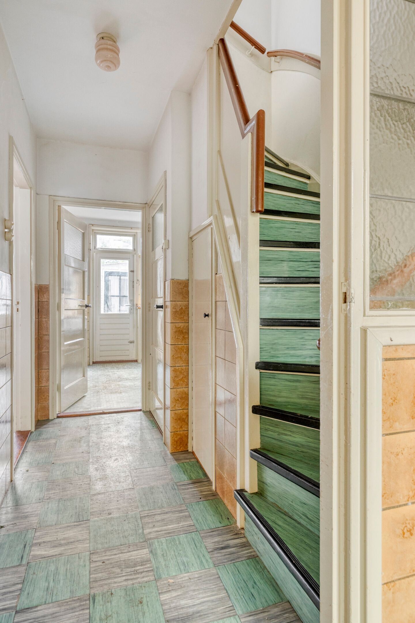 Tussenwoning te koop: Cornelis van der Lijnlaan 14, Haarlem