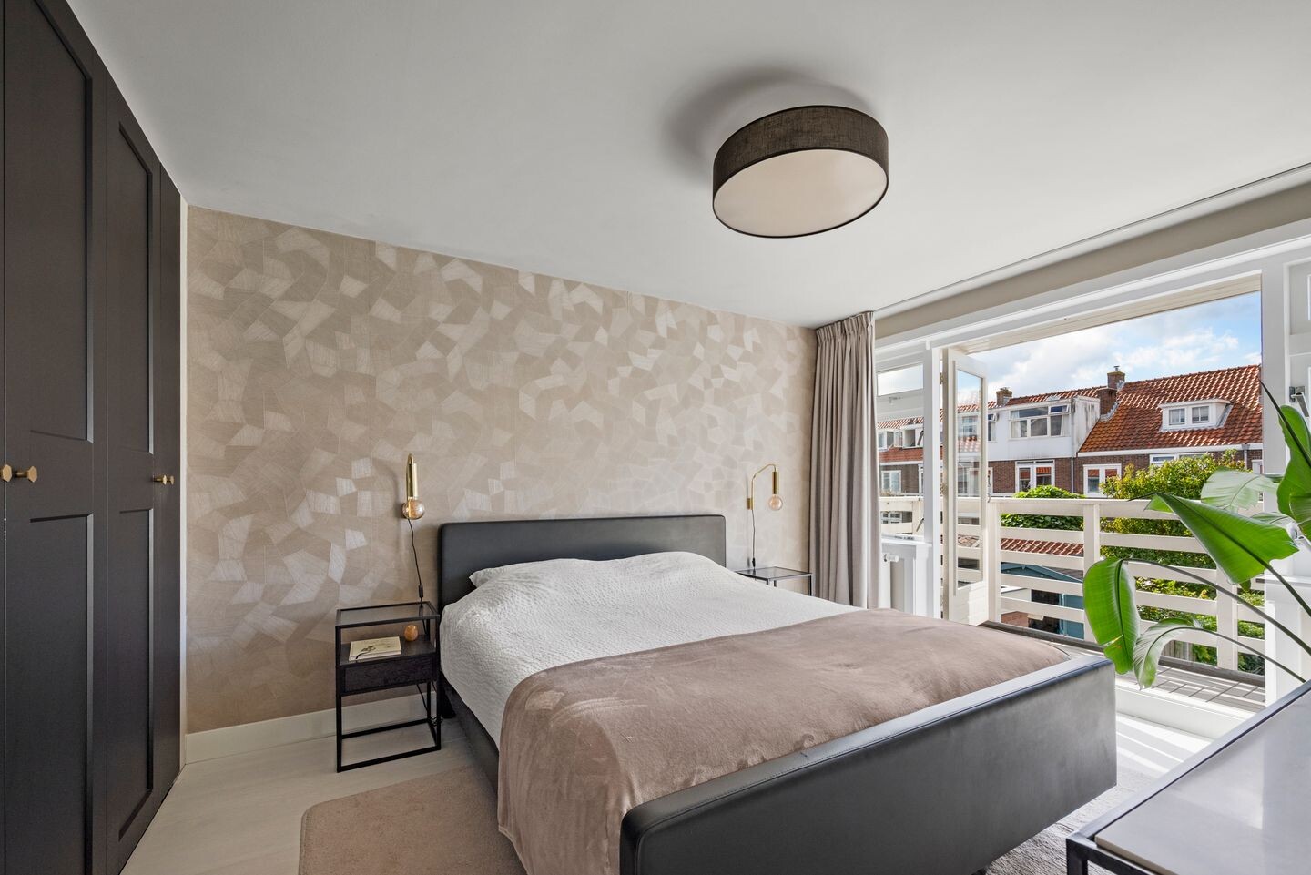 Tussenwoning te koop: Uranusstraat 31, Haarlem
