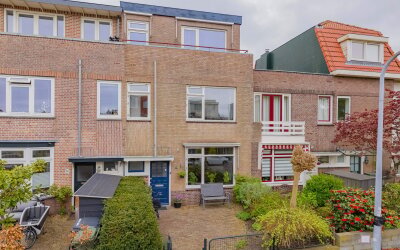 Middenweg 54