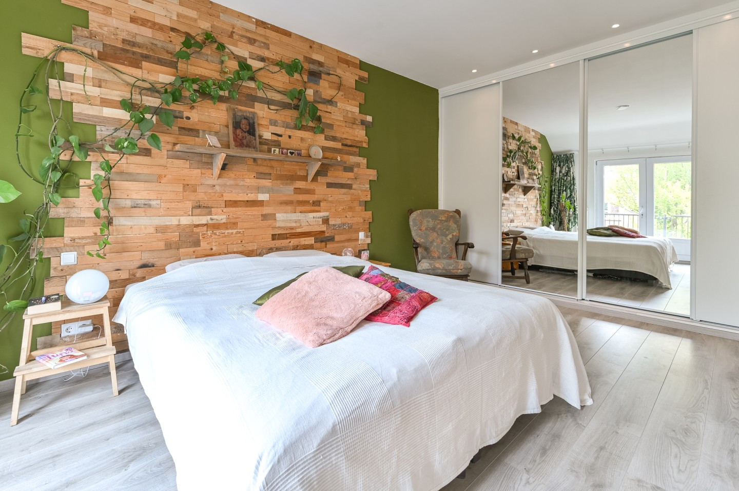 Tussenwoning te koop: Rijksstraatweg 457, Haarlem