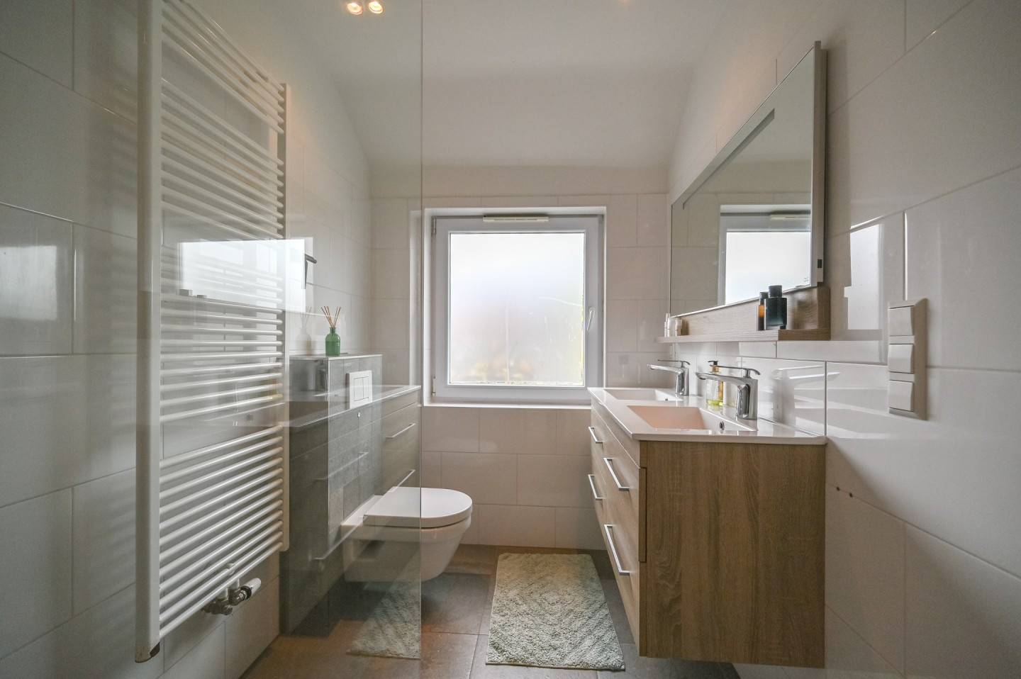 Tussenwoning te koop: Rijksstraatweg 457, Haarlem