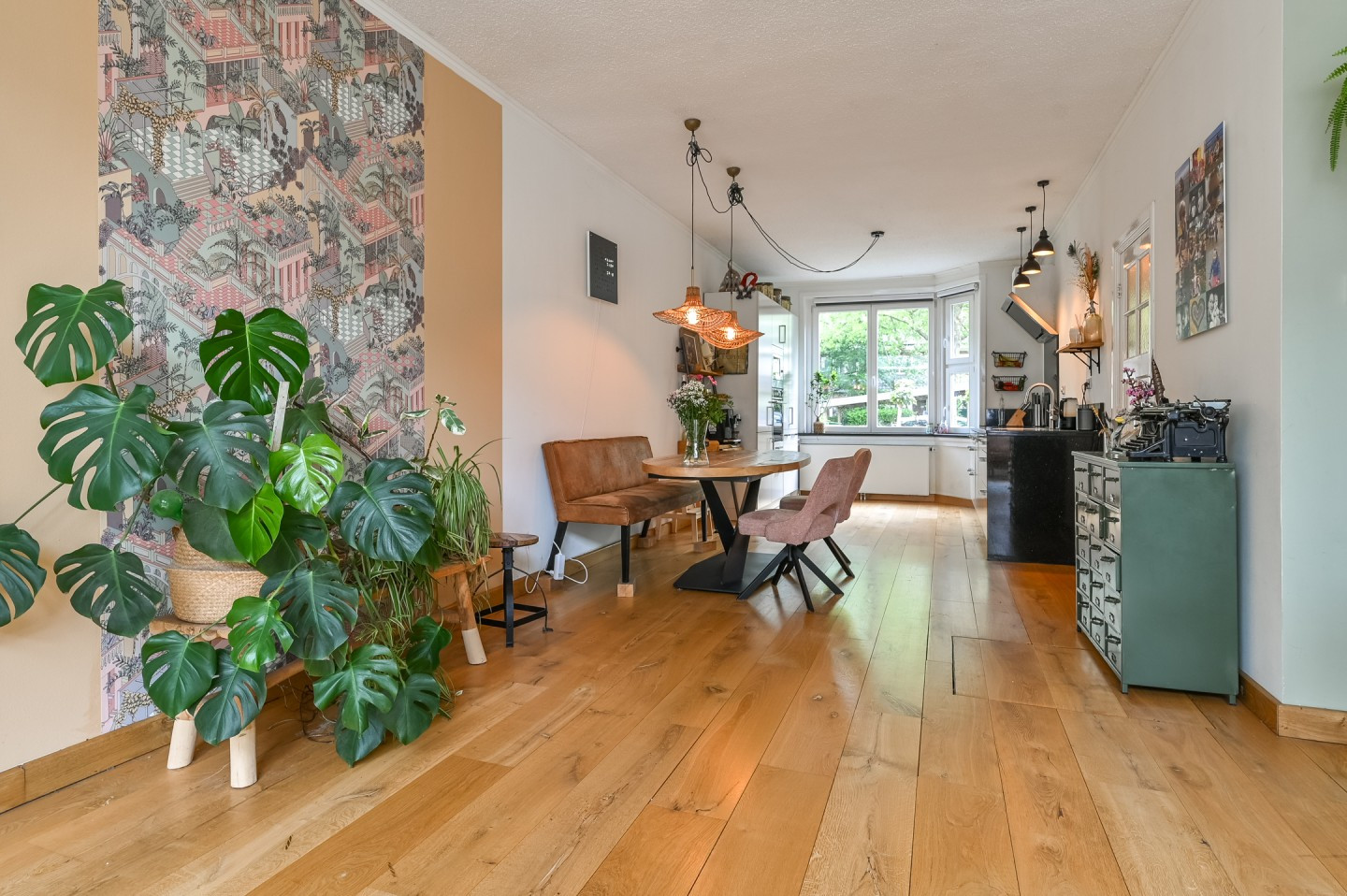 Tussenwoning te koop: Rijksstraatweg 457, Haarlem