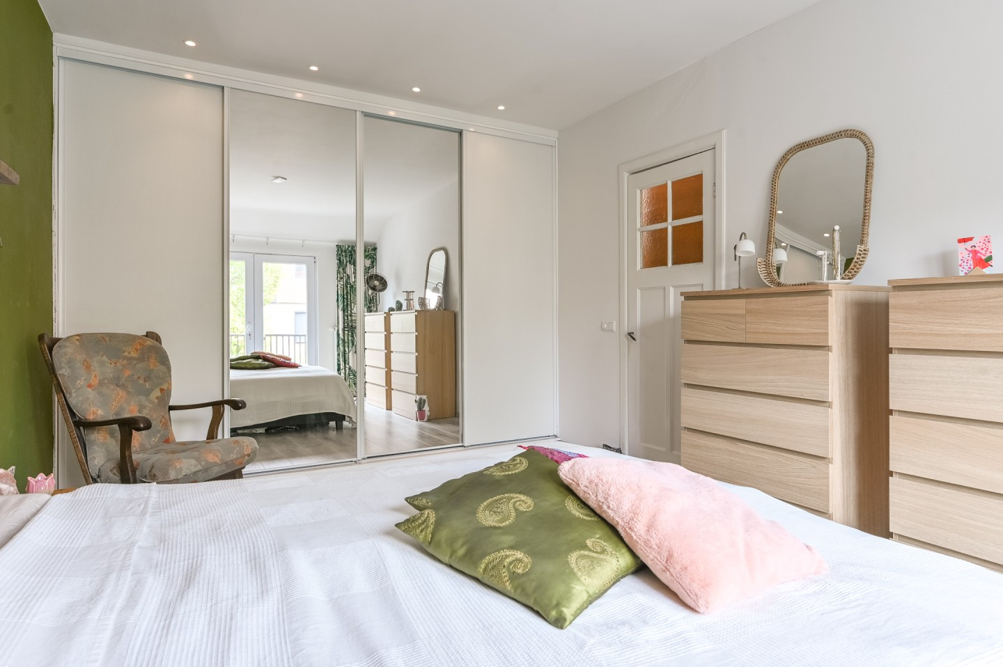 Tussenwoning te koop: Rijksstraatweg 457, Haarlem
