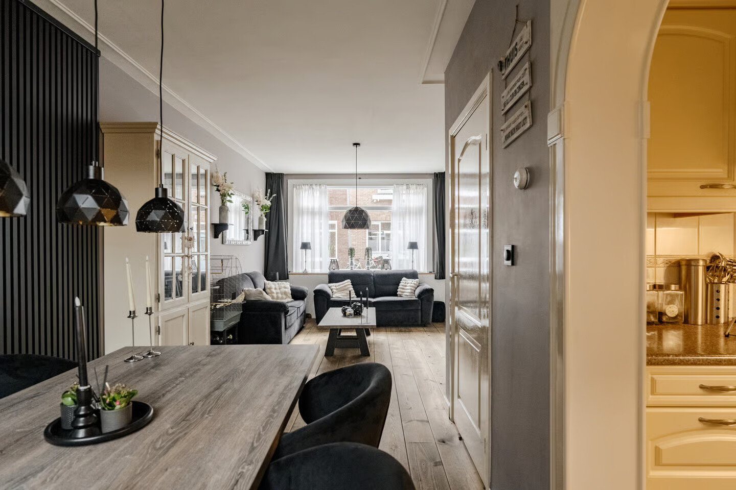 Tussenwoning te koop: Scheldestraat 3, Haarlem
